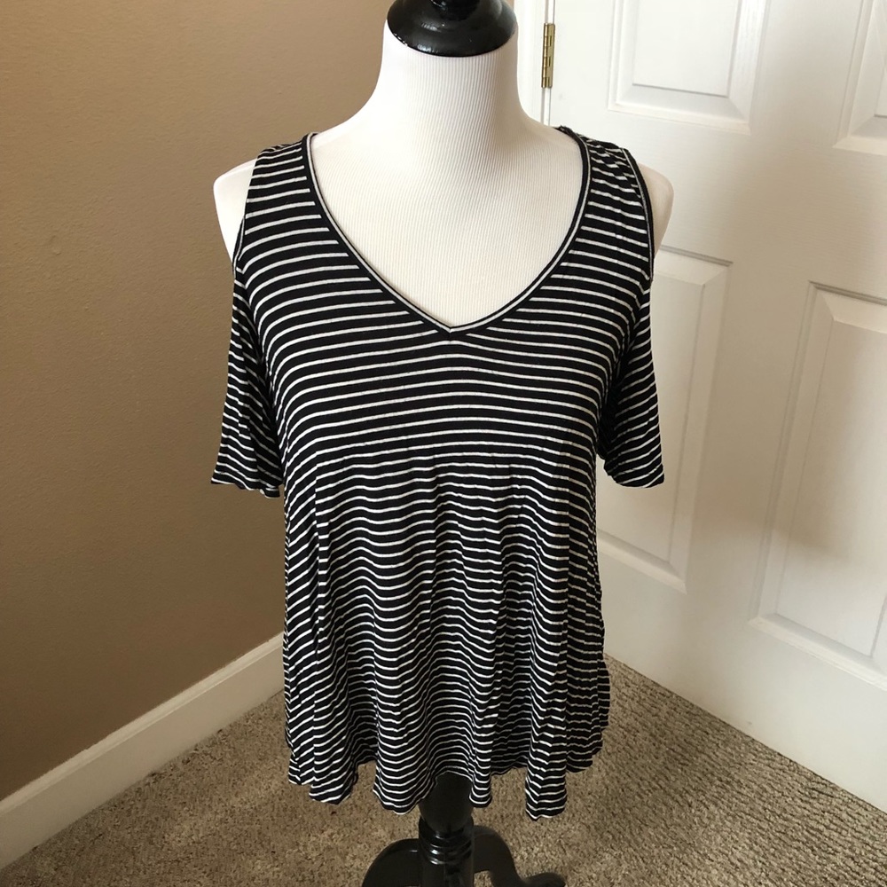 Striped shirt with cutout shoulders